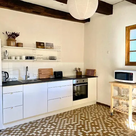 Stylish One Bedroom Apartment In A Lovely Village Saint-Vincent-Rive-dʼOlt Esterno foto