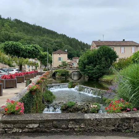 Stylish One Bedroom Apartment In A Lovely Village Saint-Vincent-Rive-dʼOlt Esterno foto
