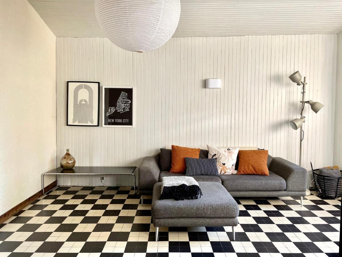 Stylish One Bedroom In A Lovely Village Apartment Saint-Vincent-Rive-dʼOlt
